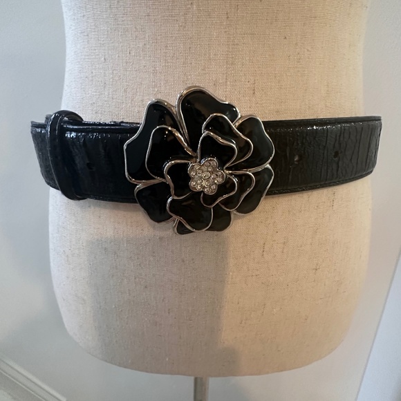 Floral & Rhinestone Buckle Black Patent Leather - Picture 4 of 4